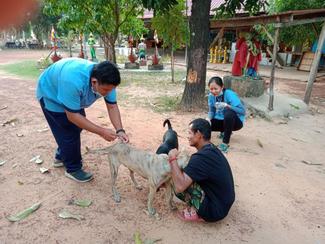 Mr Kea Neak: vaccination