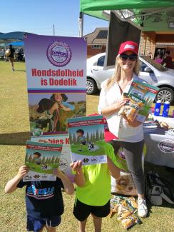 Carlie du Plessis Rooivlag Rabies Awareness Event