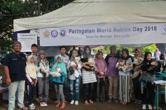 People from all over Banda Aceh are coming to Rabies Free Vaccination Tent