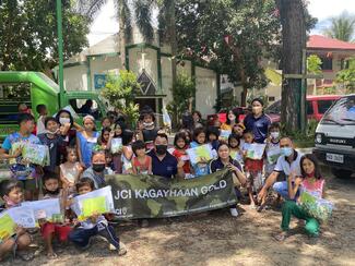 Mission SNR+ with the kids from Brgy. iponan together with Zarabel Pelae, the rabies coordinator.