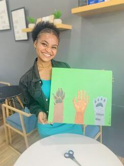 This is a painting that I did, with the name “THE HIGH FIVES” representing the One Health Approach, whereby the dog’s and the cat’s paws for the animals health, the human hand for human health and the green background for environmental health. The name represents the victory that will be obatained after all the paws and handa collaborate to end rabies.